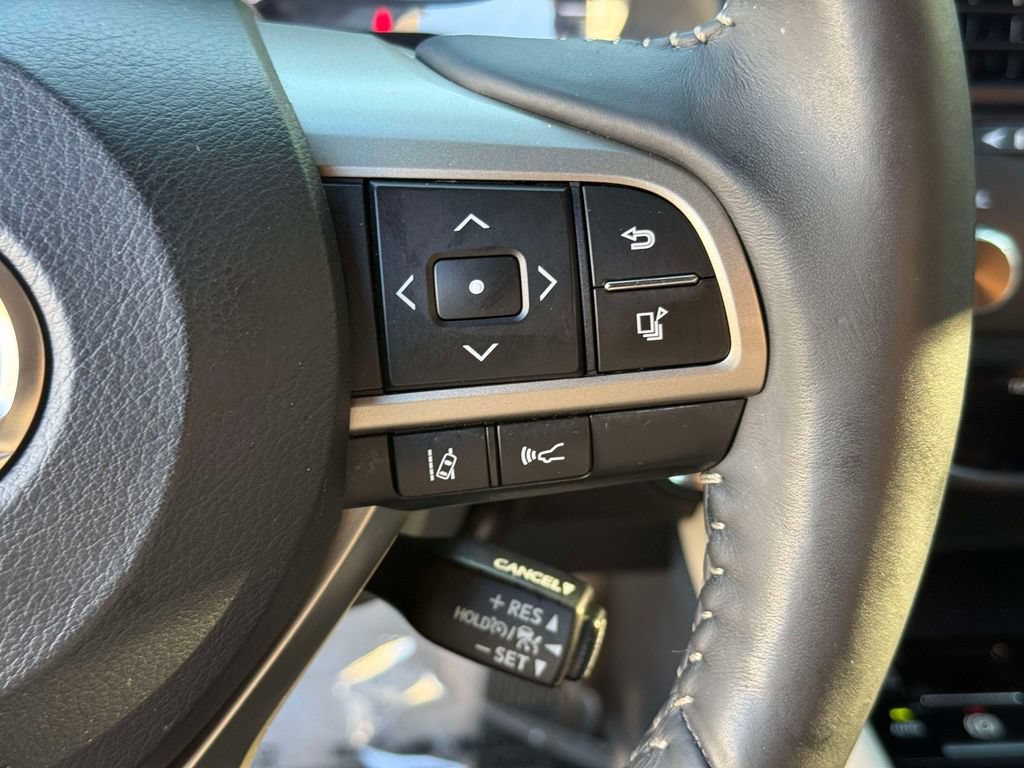 Used 2017 Lexus RX 350 AWD w/ Premium Package image 34