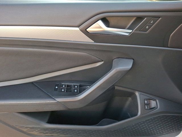 Certified 2023 Volkswagen Jetta Sport image 16