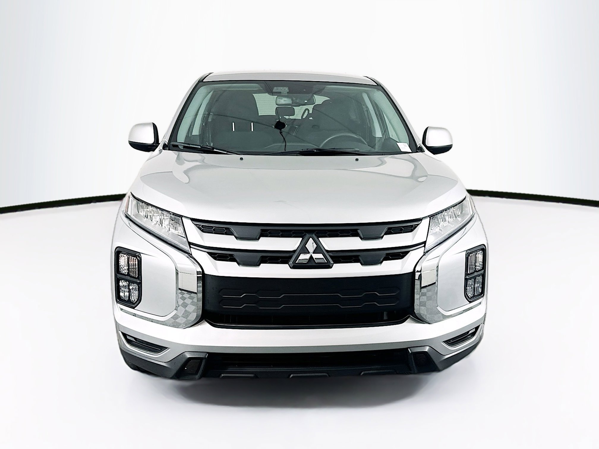 Used 2025 Mitsubishi Outlander Sport LE image 2