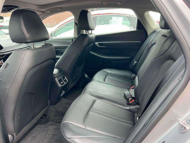 Used 2023 Hyundai Sonata Limited FWD image 10