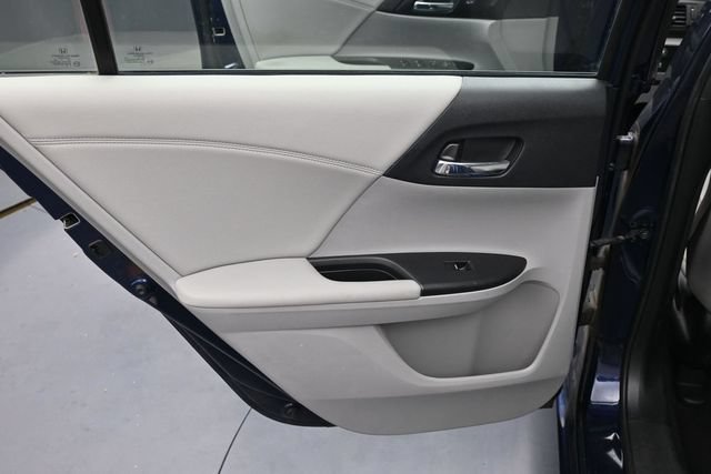Used 2015 Honda Accord EX-L image 25