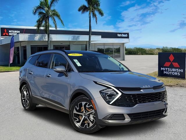 Used 2025 Kia Sportage EX w/ Premium Package image 1