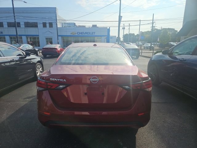 Used 2025 Nissan Sentra SV FWD image 4