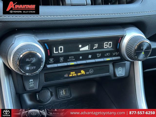 Used 2024 Toyota RAV4 XLE AWD/4WD image 33