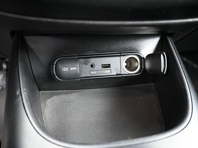 Used 2015 Kia Soul image 25