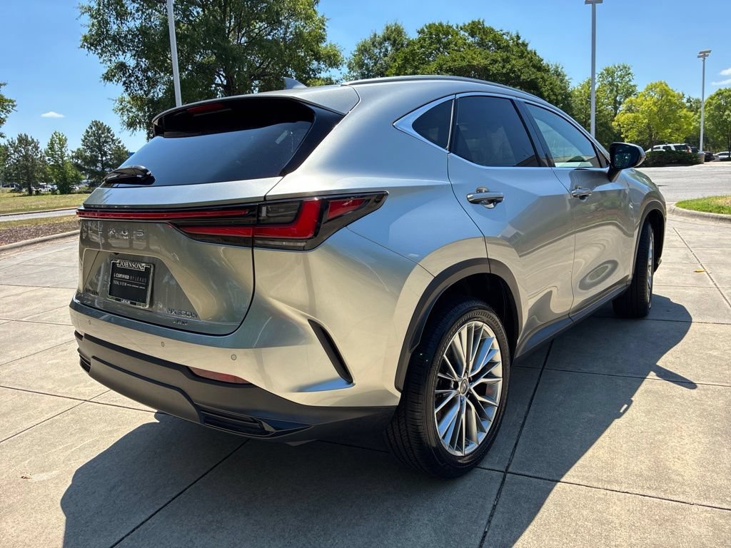 Used 2022 Lexus NX 350h AWD image 11