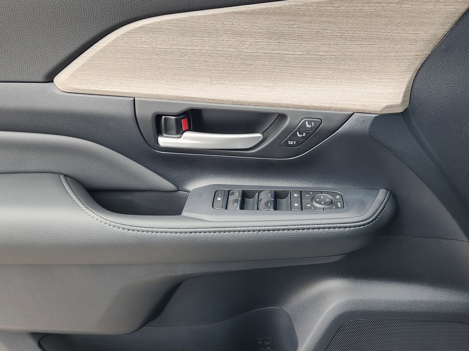 New 2026 Toyota Grand Highlander Limited image 22