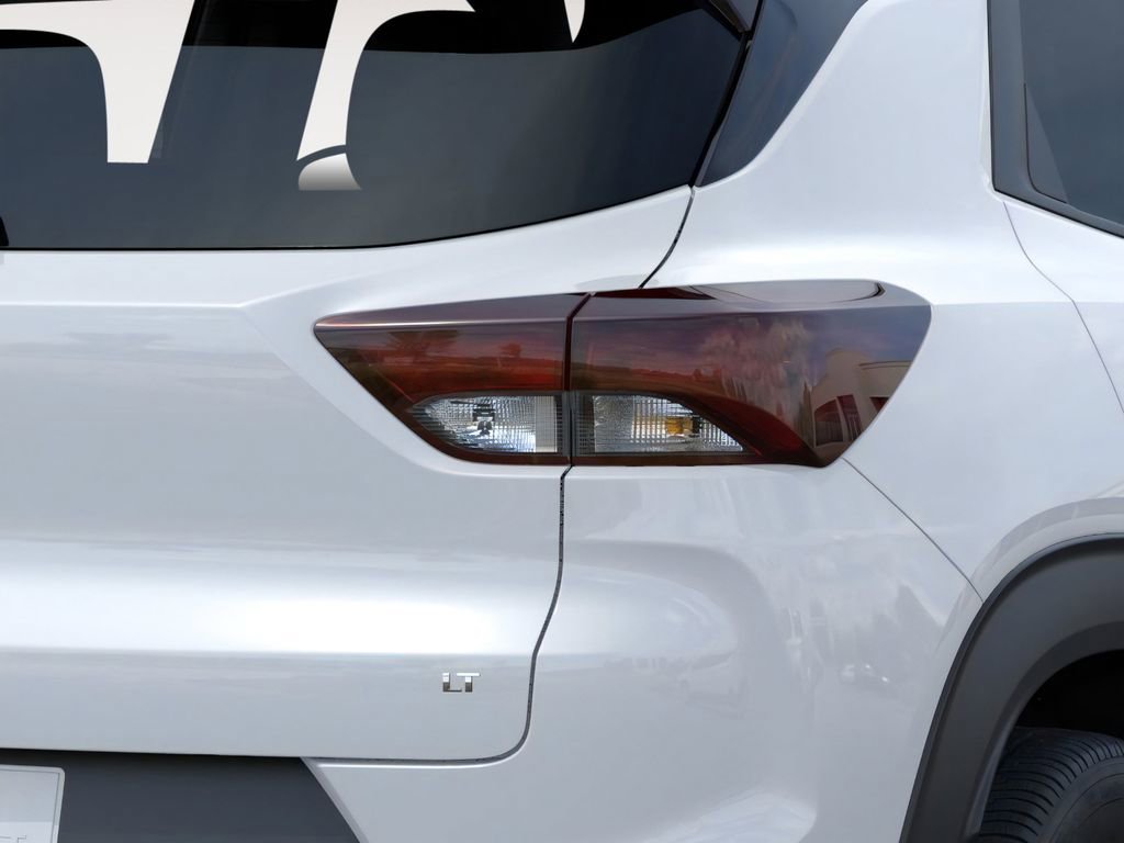 New 2026 Chevrolet TrailBlazer LT w/ LT Cold Weather Package FWD image 11
