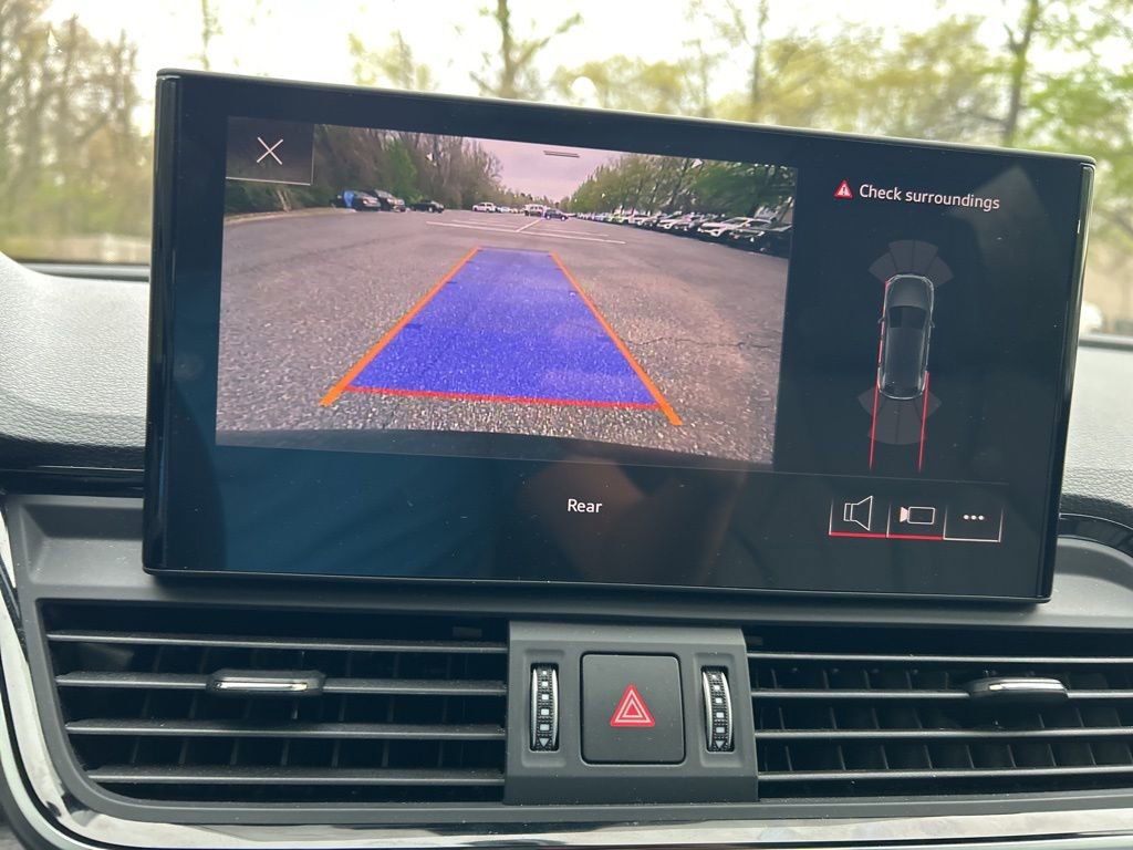 Used 2024 Audi Q5 2.0T Premium image 21