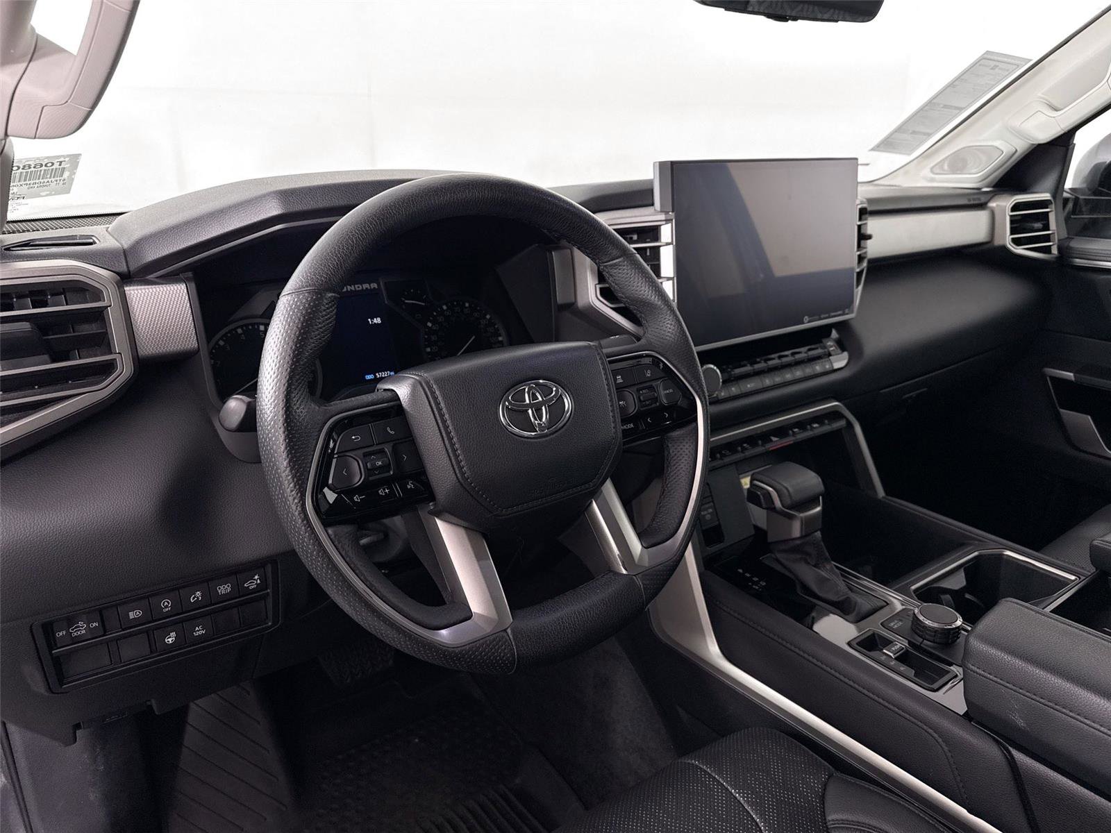 Used 2023 Toyota Tundra Limited AWD/4WD image 4