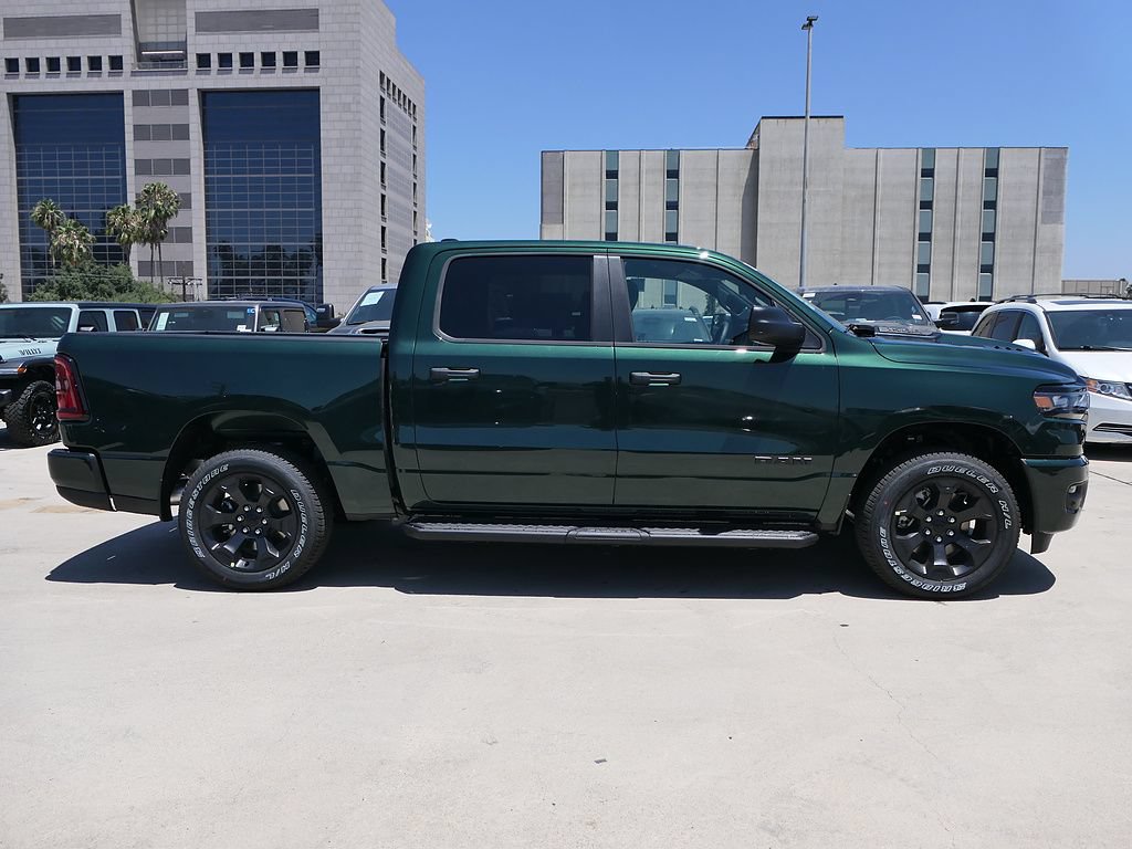 New 2026 RAM 1500 Express AWD/4WD image 2