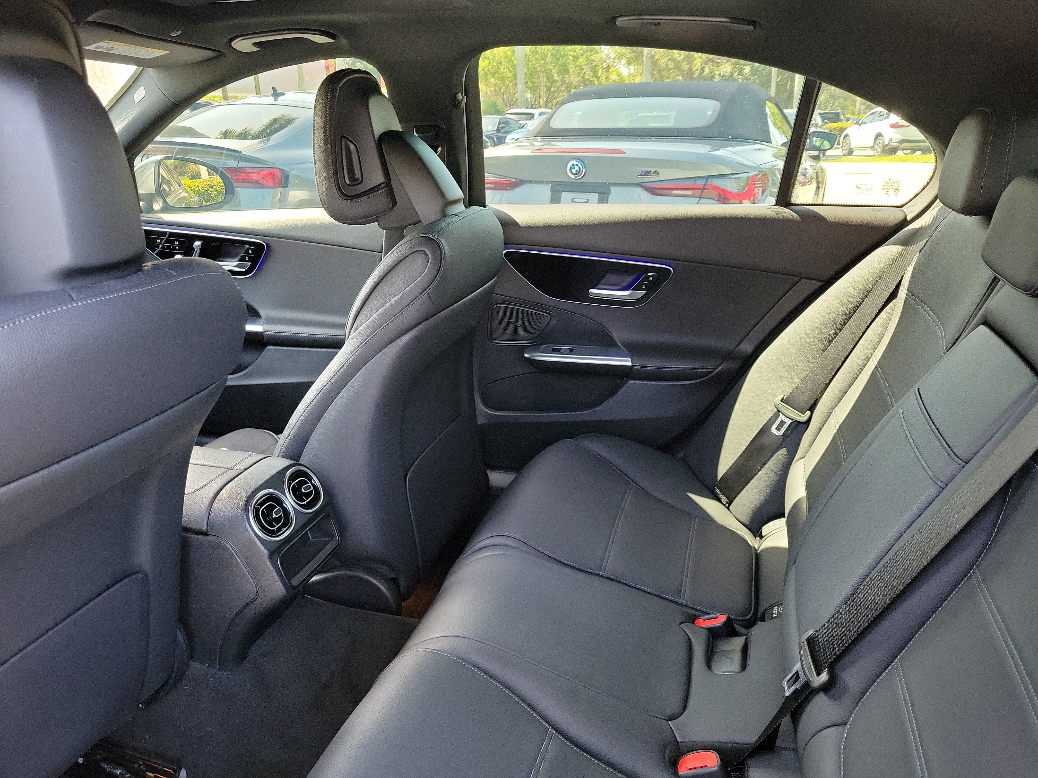 Used 2024 Mercedes-Benz C 300 Sedan image 9