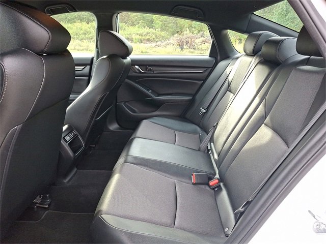 Used 2022 Honda Accord Sport image 10