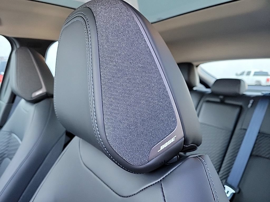 New 2026 Nissan Leaf Platinum+ w/ Floor Mat Package (Platinum+) FWD image 17