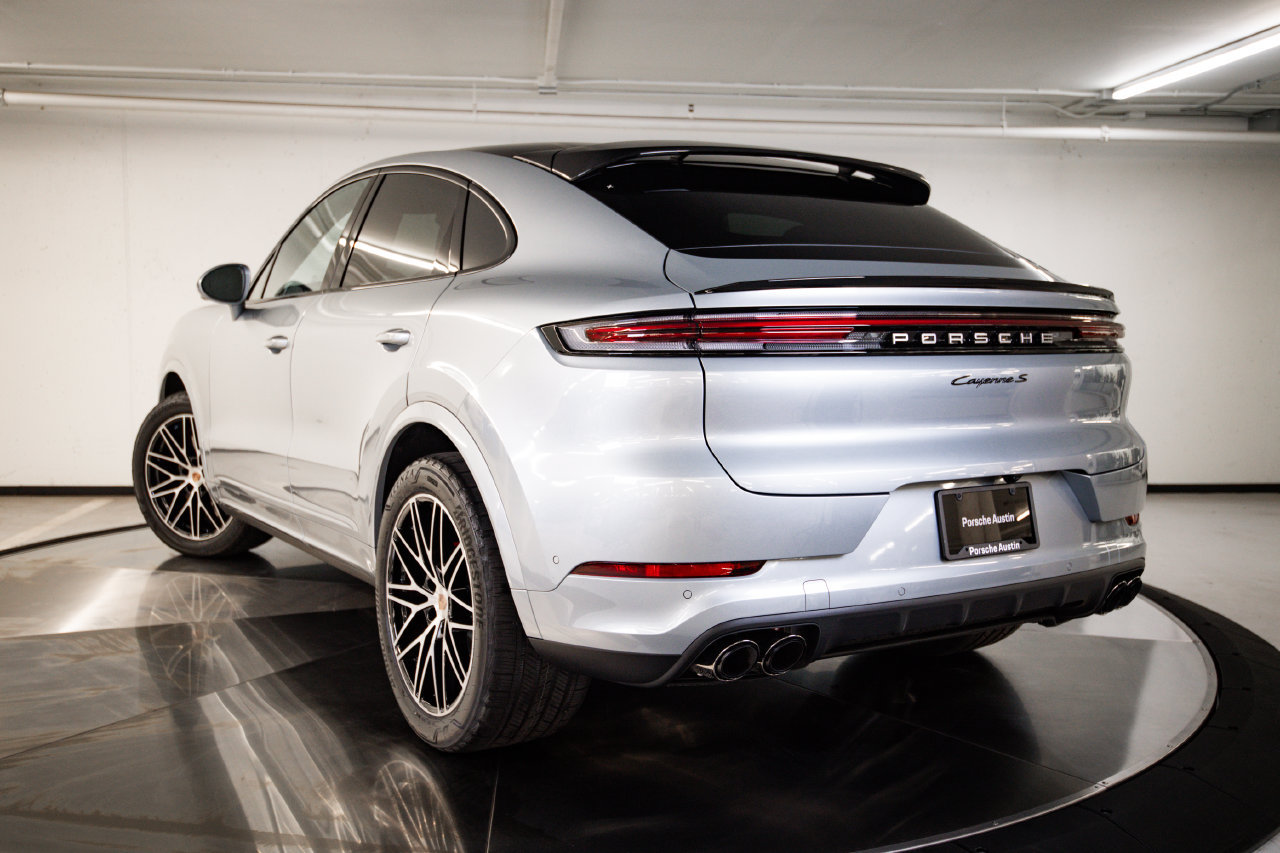 New 2026 Porsche Cayenne S AWD/4WD image 3