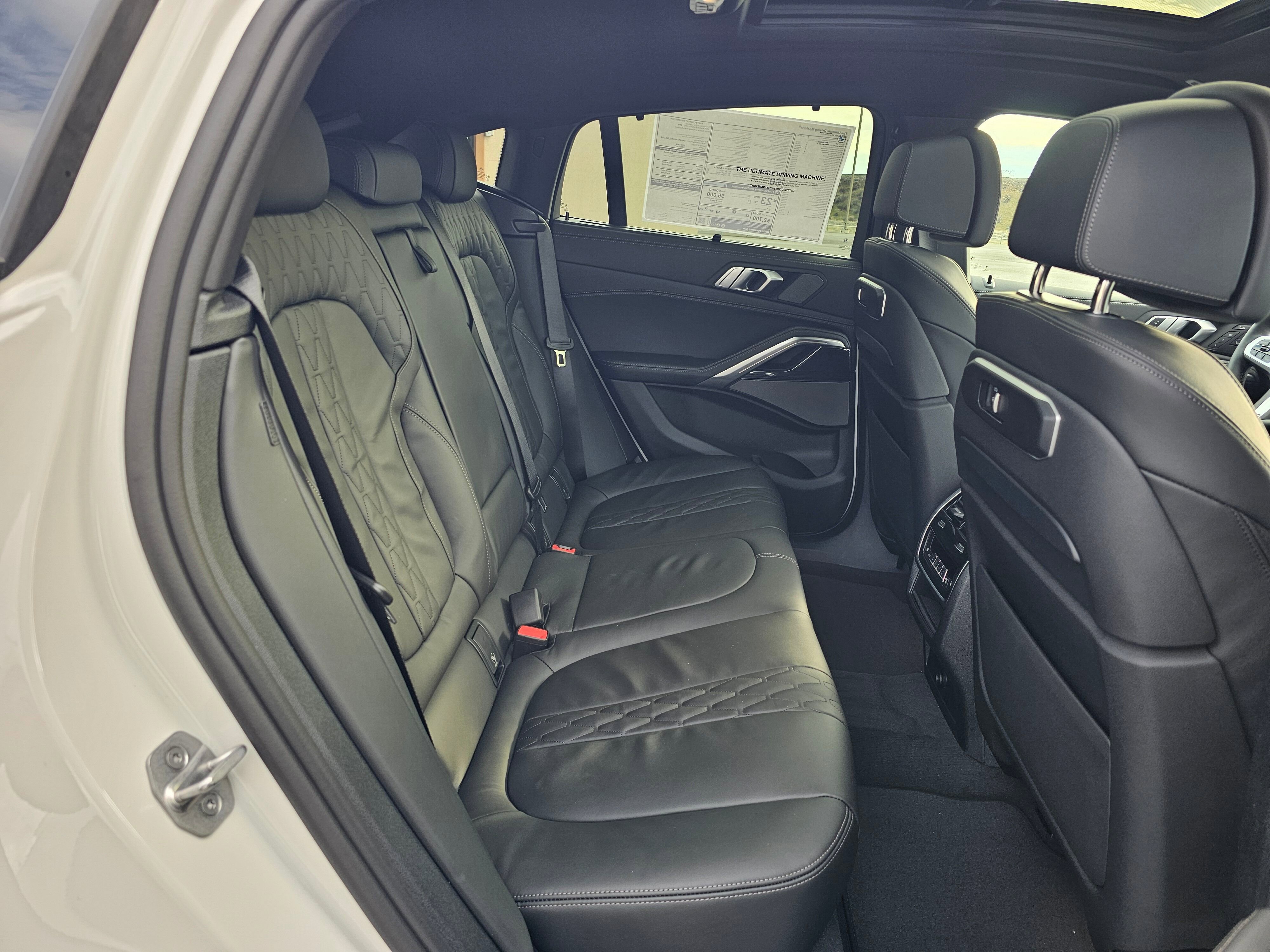 New 2026 BMW X6 xDrive40i w/ Executive Package image 46