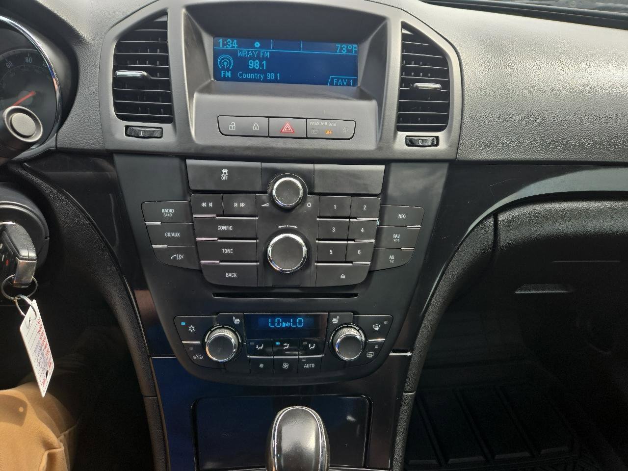 Used 2012 Buick Regal Leather FWD image 9