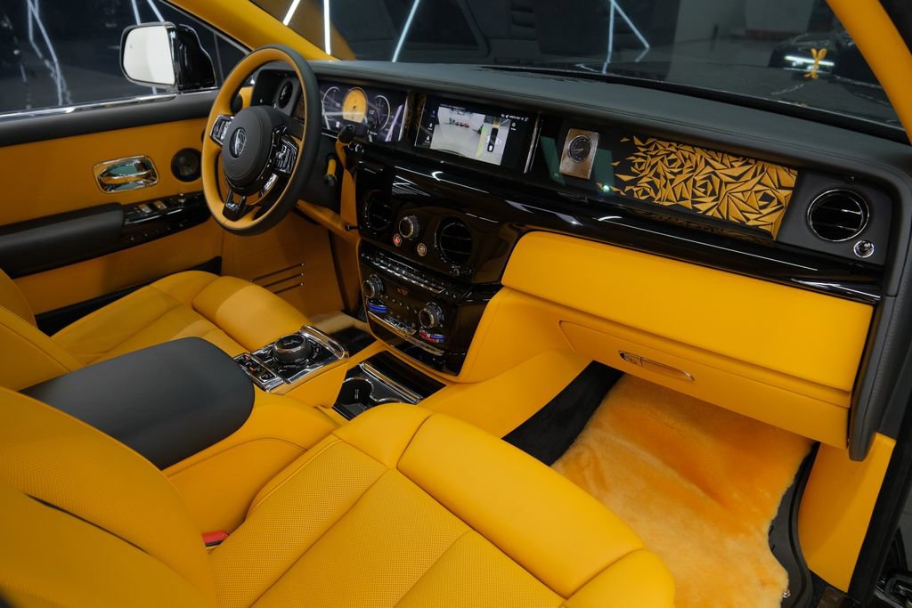 Used 2026 Rolls-Royce Phantom Sedan image 49