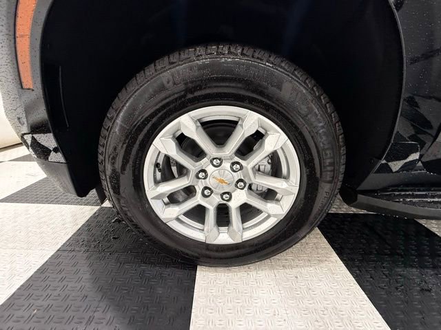 New 2026 Chevrolet Suburban LS w/ LPO, Dark Essentials Package image 10