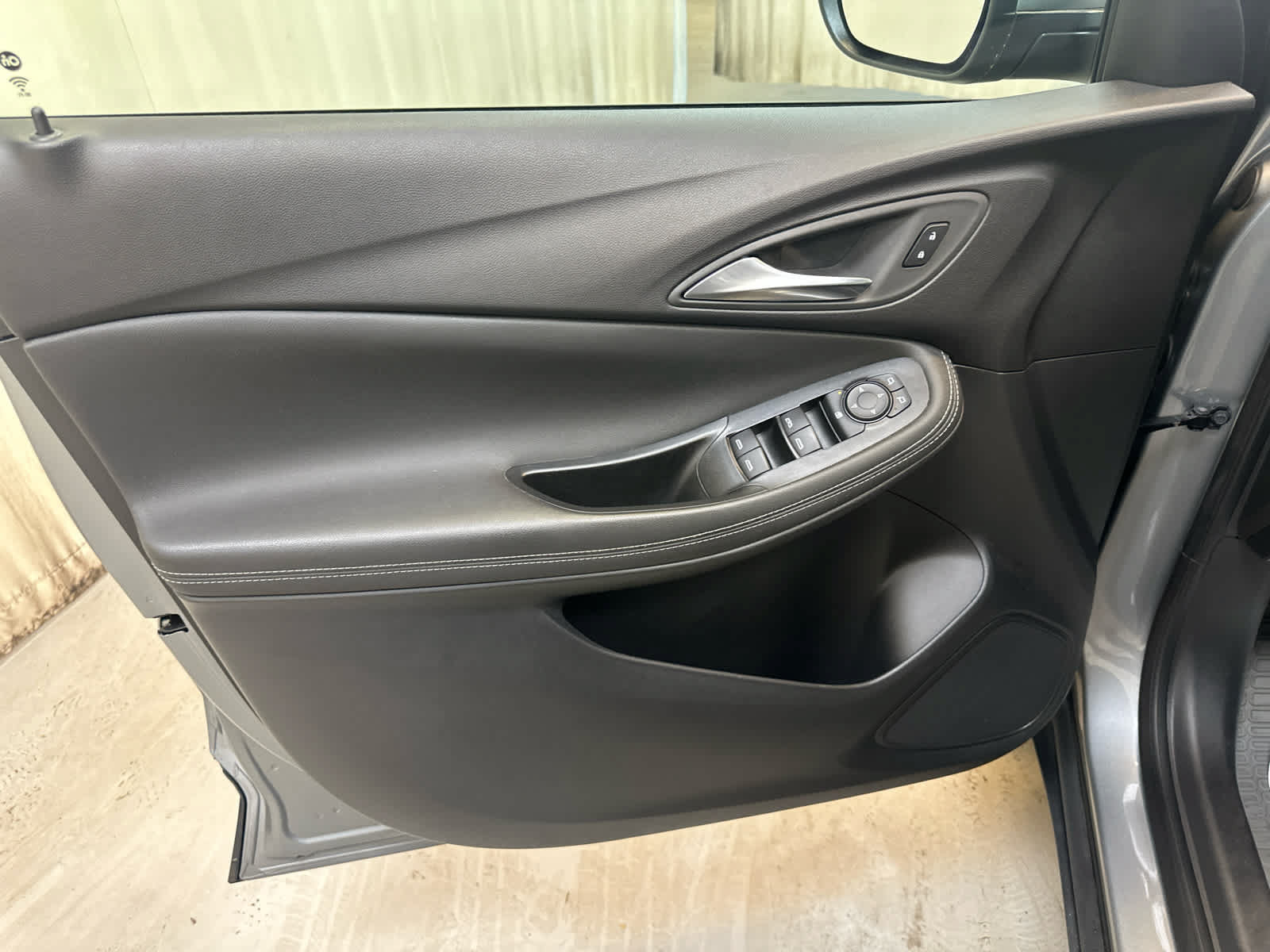 Used 2024 Buick Encore GX Preferred AWD/4WD image 26