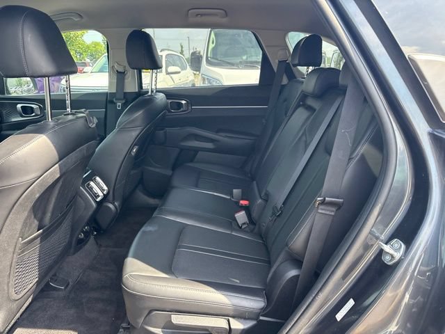 Used 2023 Kia Sorento S FWD image 16