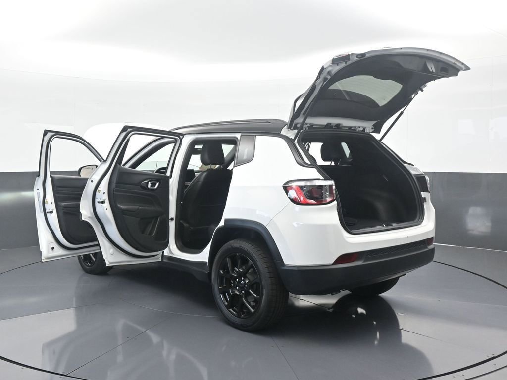 Used 2023 Jeep Compass Altitude image 74