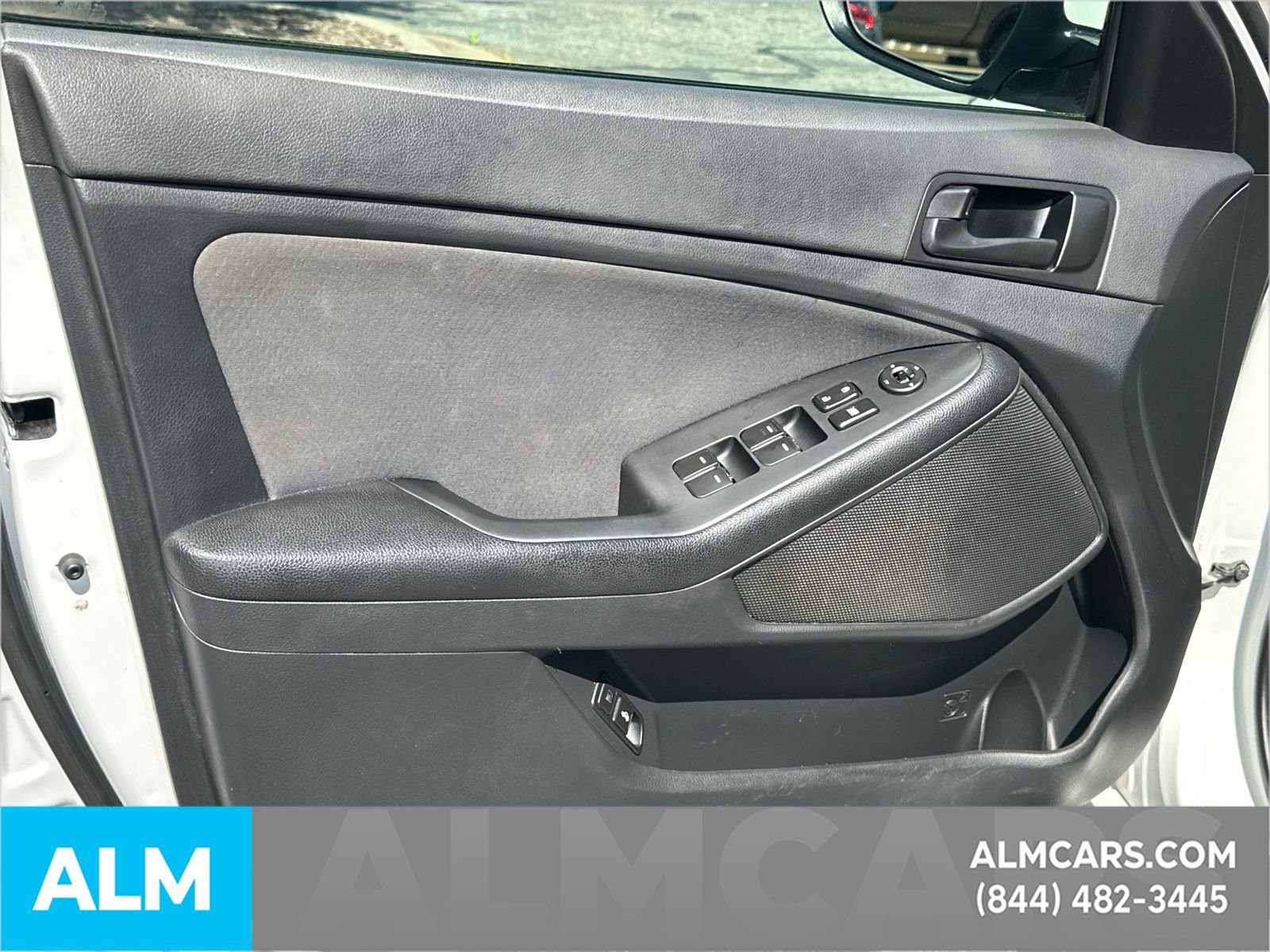 Used 2015 Kia Optima LX FWD image 11
