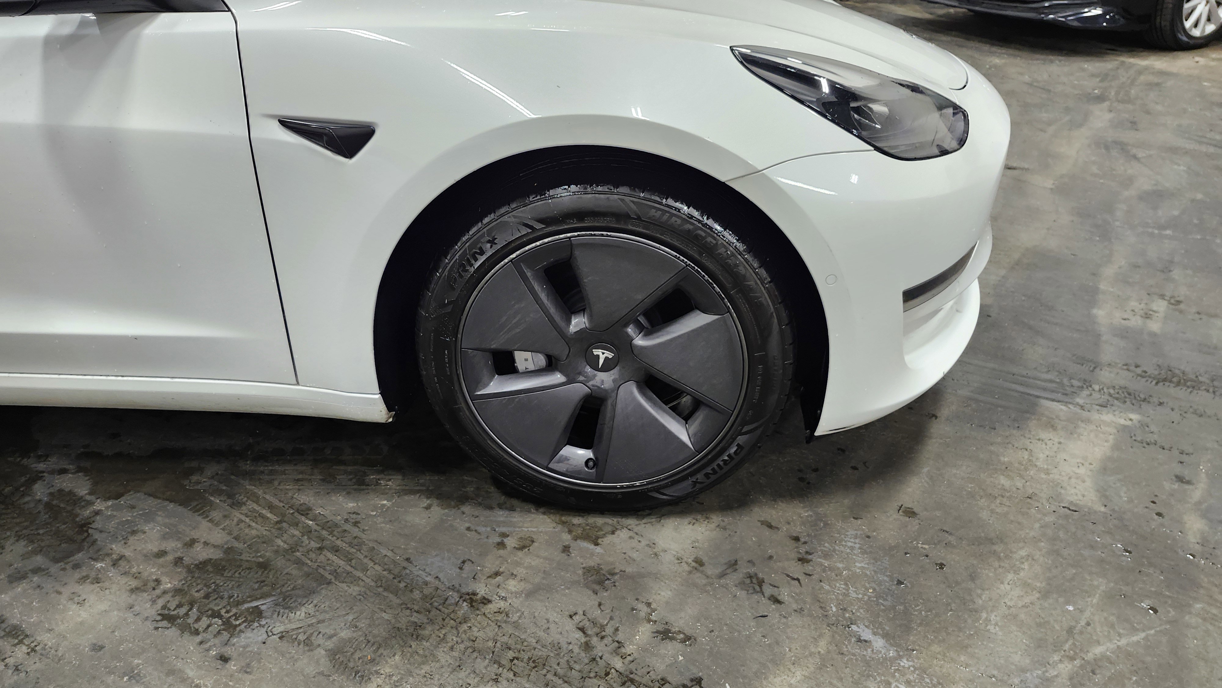 Used 2021 Tesla Model 3 Standard Range Plus image 10