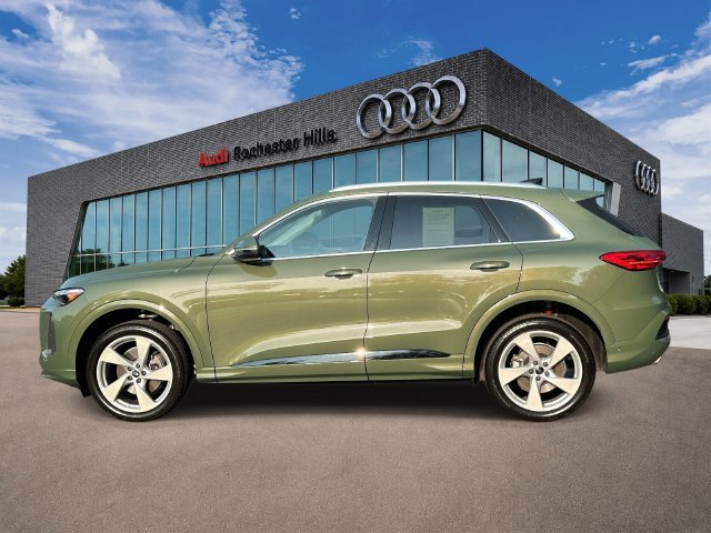 Certified 2025 Audi Q5 Premium Plus w/ Premium Plus AWD/4WD image 2