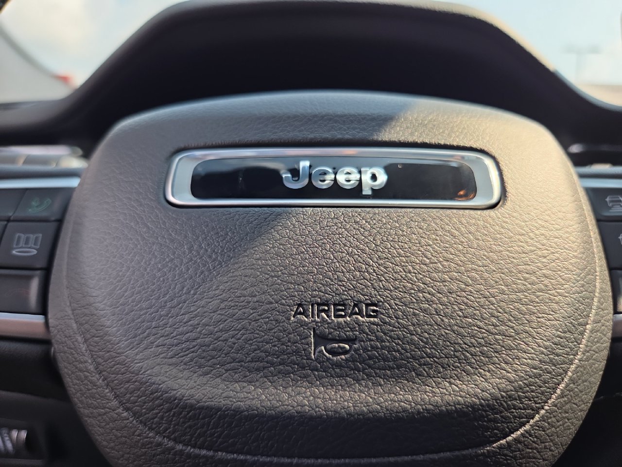 New 2026 Jeep Compass Limited w/ Sun, Sound & Navigation Group AWD/4WD image 25