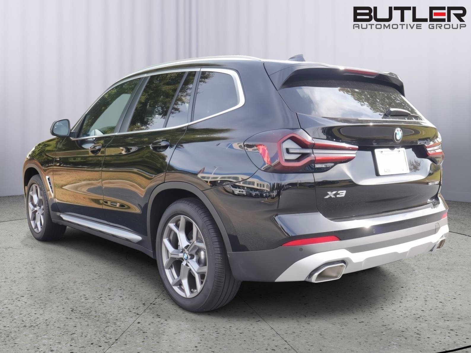 Used 2023 BMW X3 sDrive30i w/ Convenience Package RWD image 4
