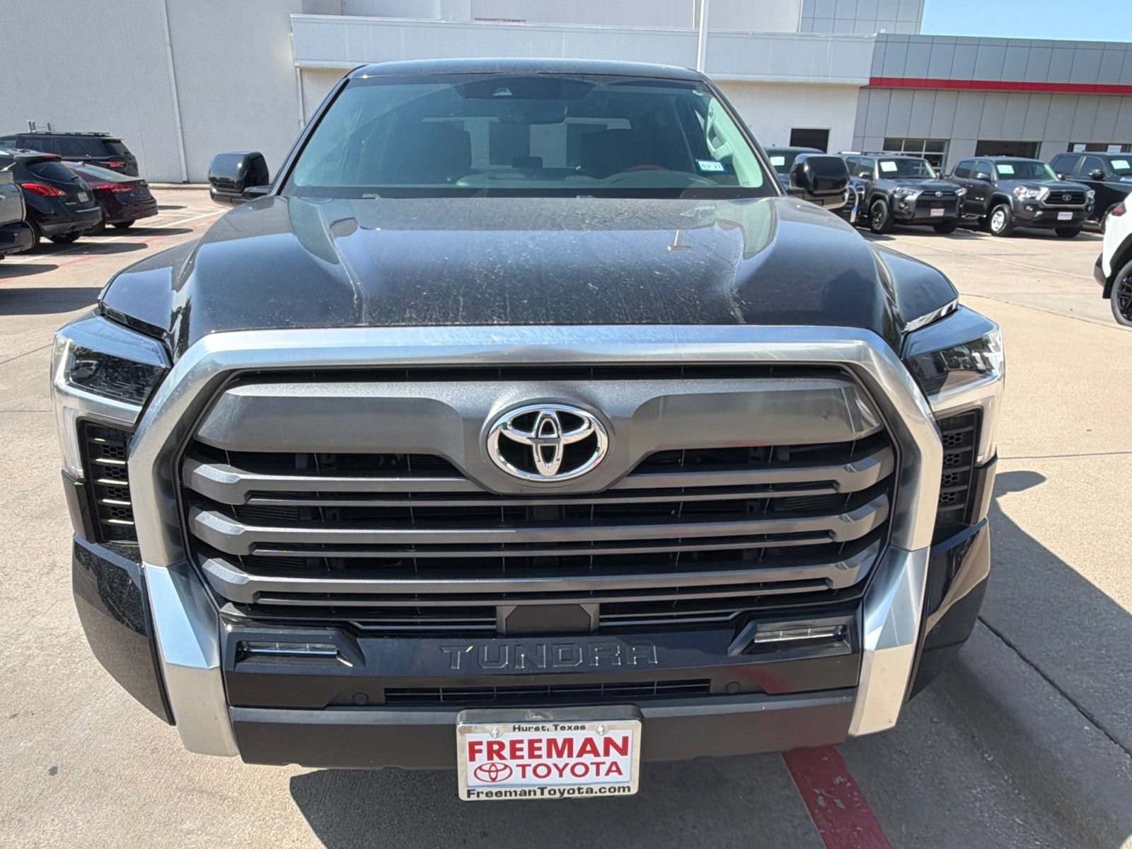 Used 2024 Toyota Tundra Limited w/ Power Package AWD/4WD image 3