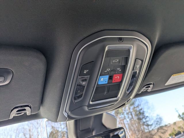 Used 2024 Jeep Wagoneer L Series III w/ Flexible Seating Group image 23