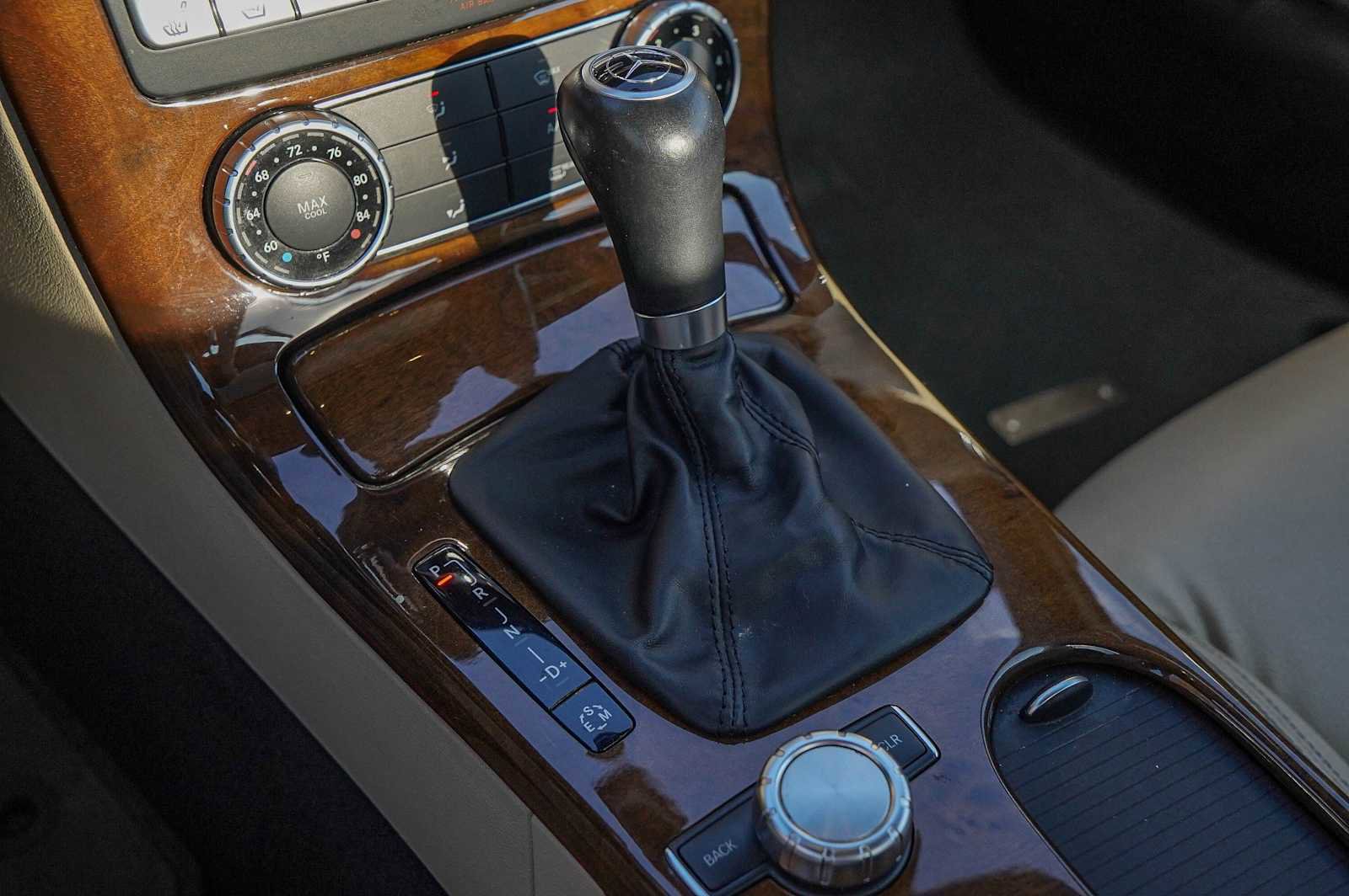 Used 2015 Mercedes-Benz SLK 250 w/ Premium Package image 18