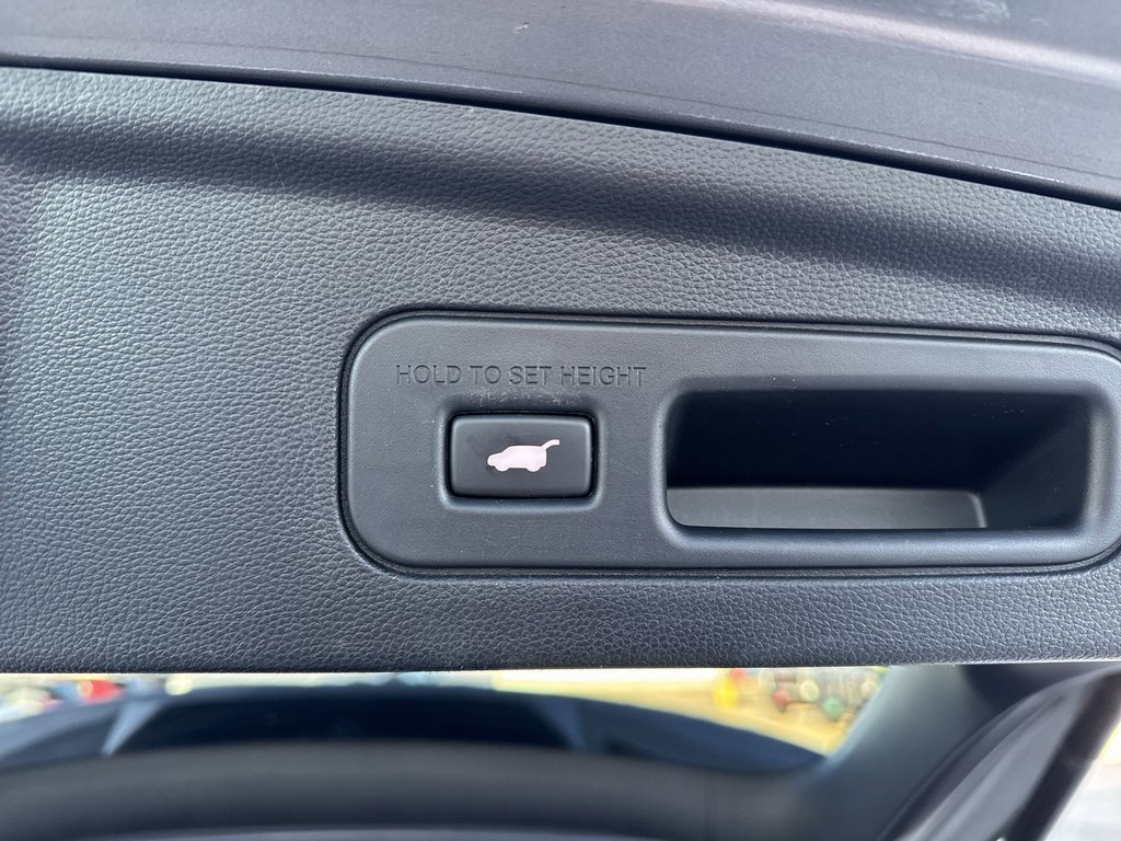 Used 2022 Acura MDX SH-AWD w/ Technology Package image 28