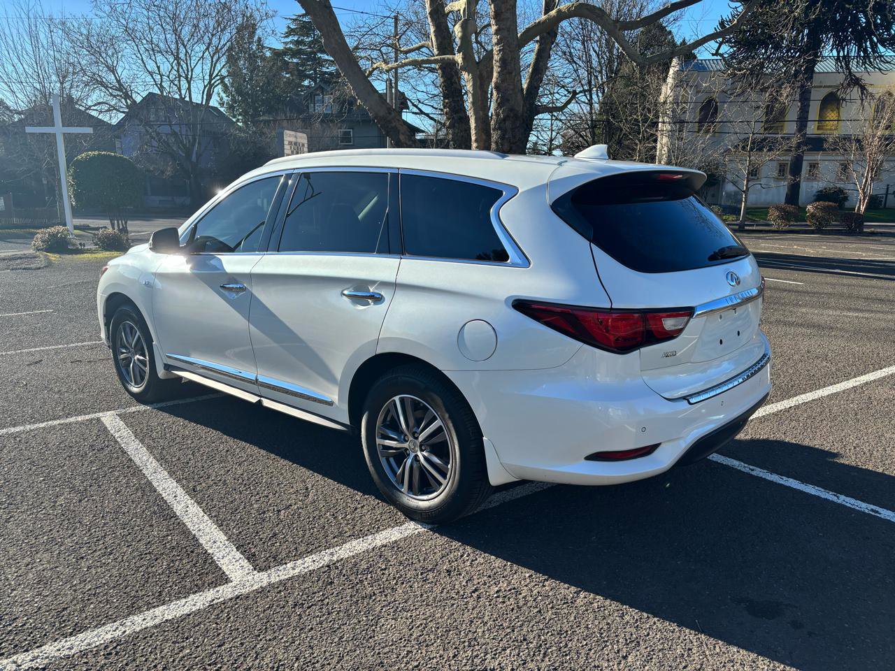 Used 2016 INFINITI QX60 Luxe w/ Premium Plus Package AWD/4WD image 5