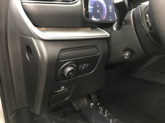 New 2025 Jeep Wagoneer 4WD w/ Convenience Group I image 25