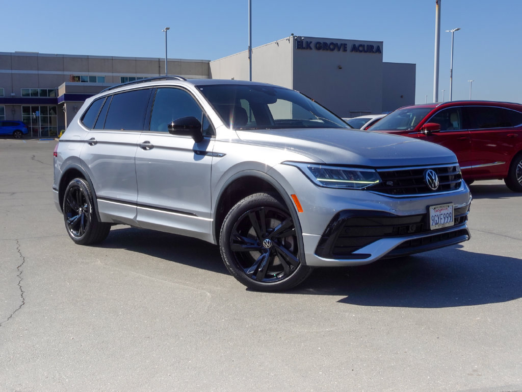 Used 2023 Volkswagen Tiguan SE R-Line FWD image 5