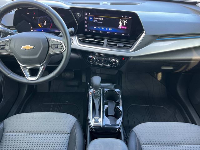 Certified 2025 Chevrolet Trax LT w/ LT Convenience Package image 19