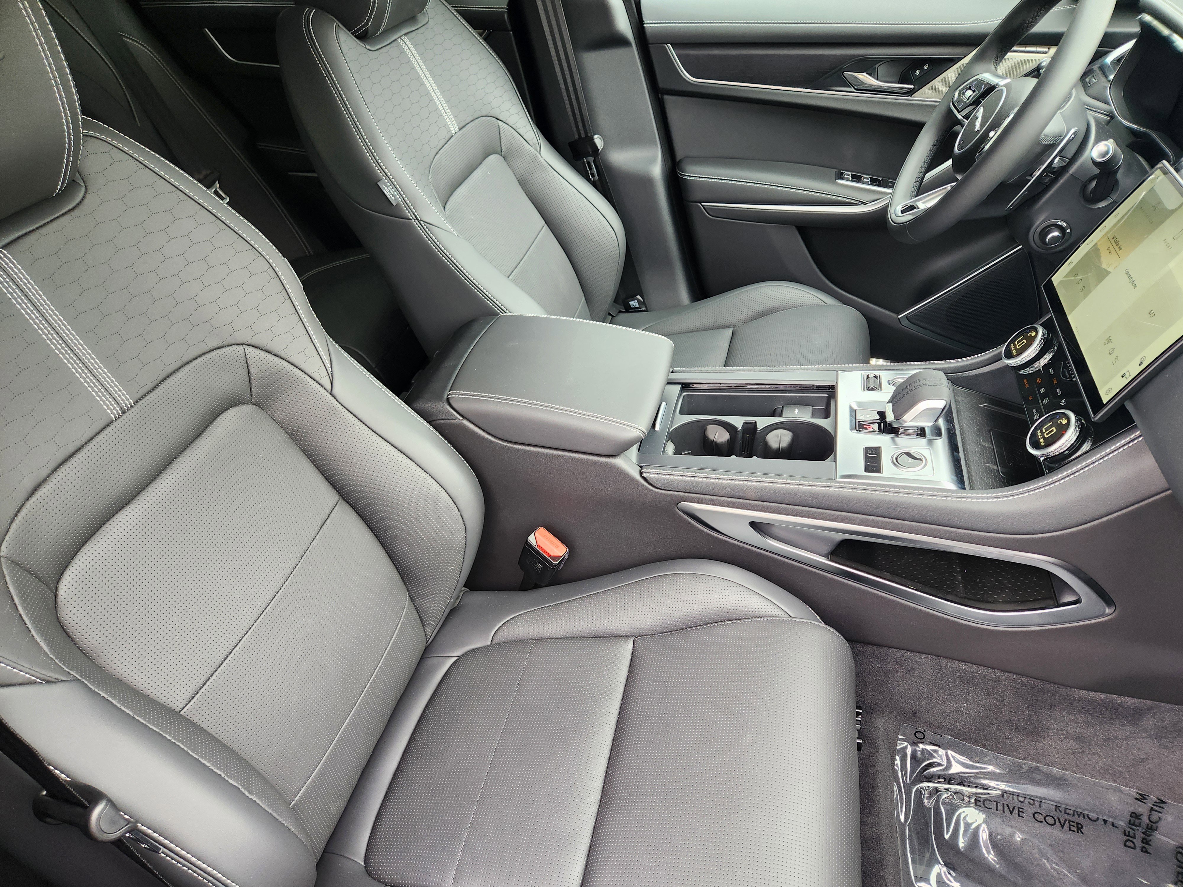 New 2026 Jaguar F-PACE R-Dynamic S image 22