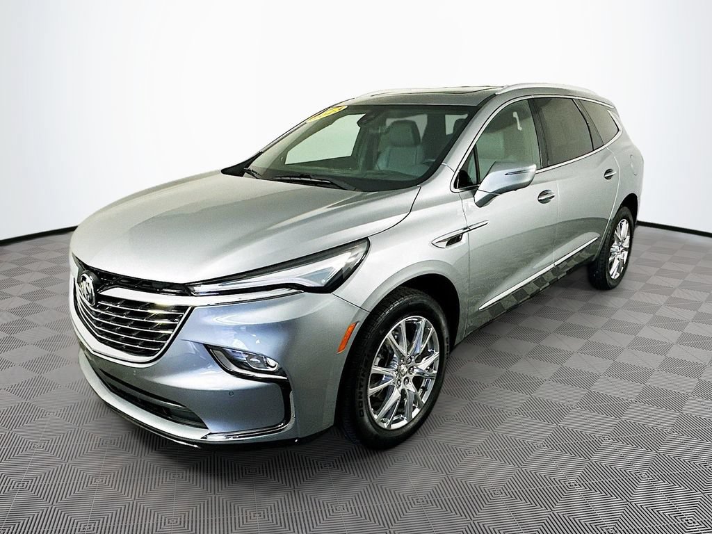 Used 2023 Buick Enclave Premium w/ Experience Buick Package FWD image 5