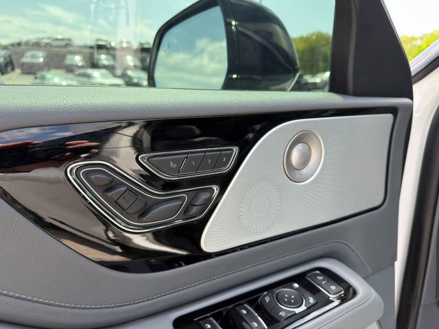 Used 2020 Lincoln Aviator Grand Touring w/ Equipment Group 302A AWD/4WD image 24