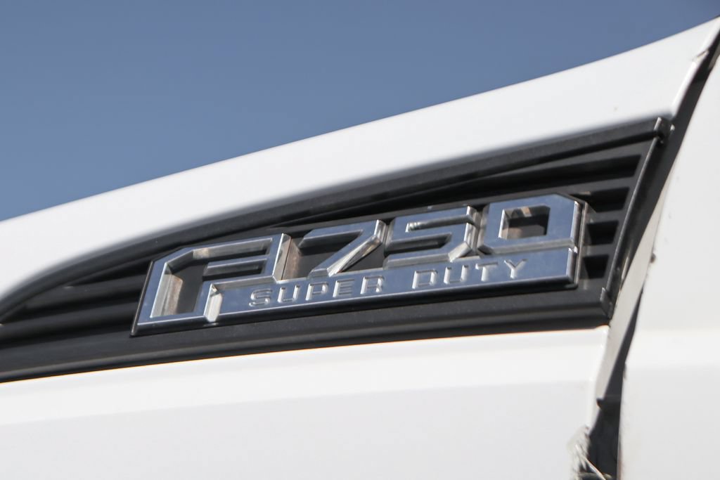Used 2017 Ford F750 2WD Regular Cab Super Duty image 47