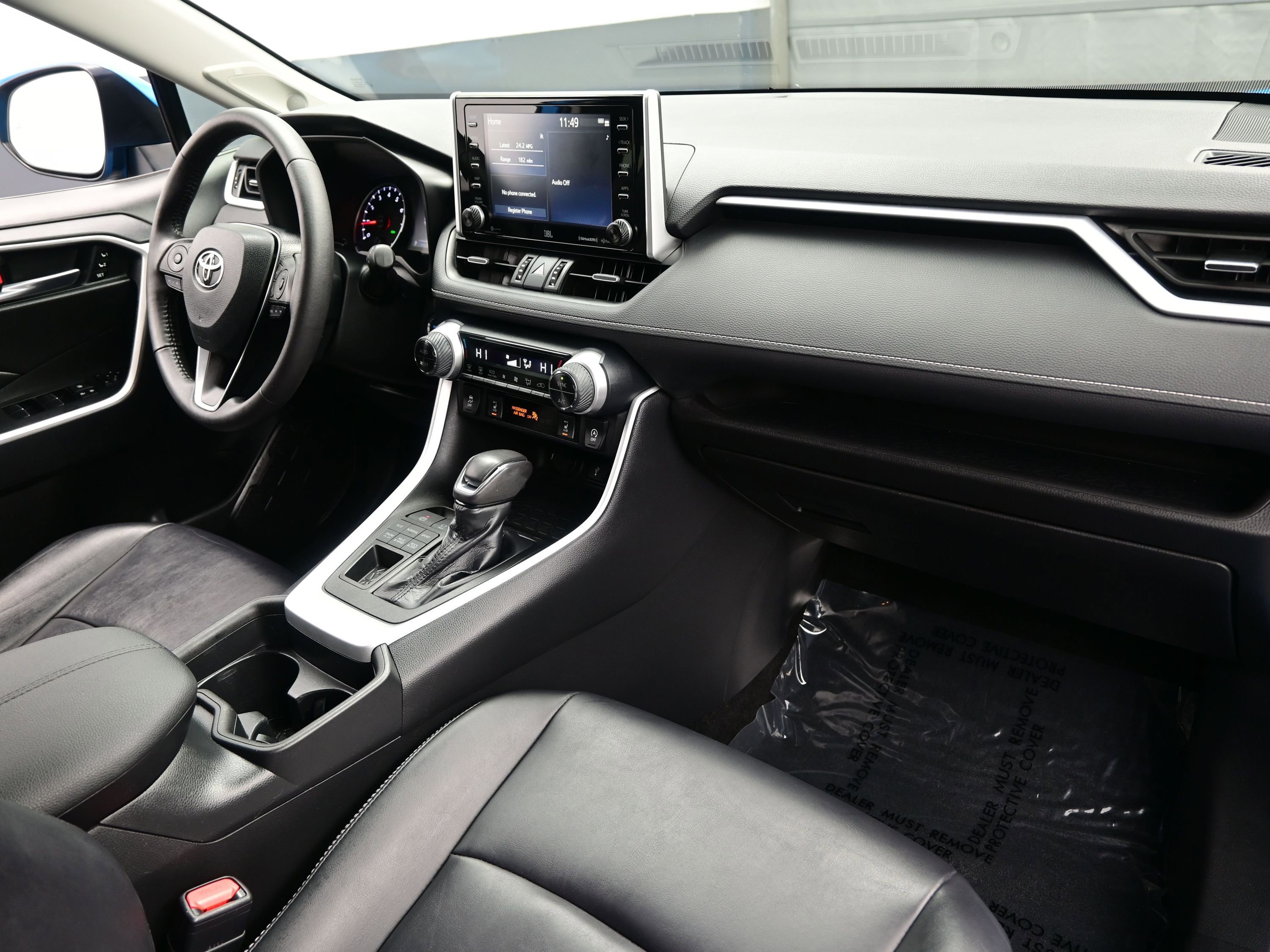 Used 2020 Toyota RAV4 XLE Premium image 15