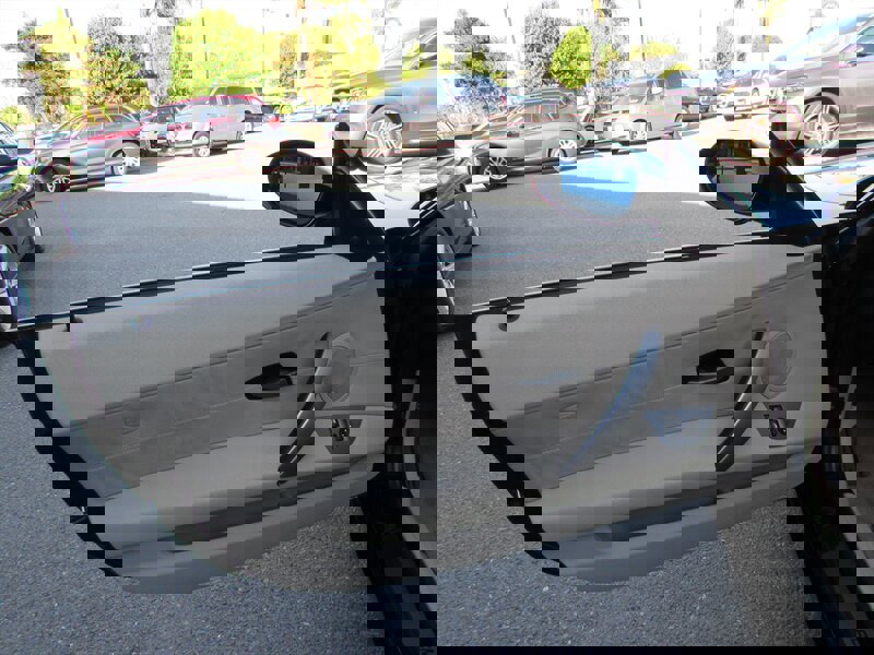 Used 2003 BMW Z4 2.5i image 6