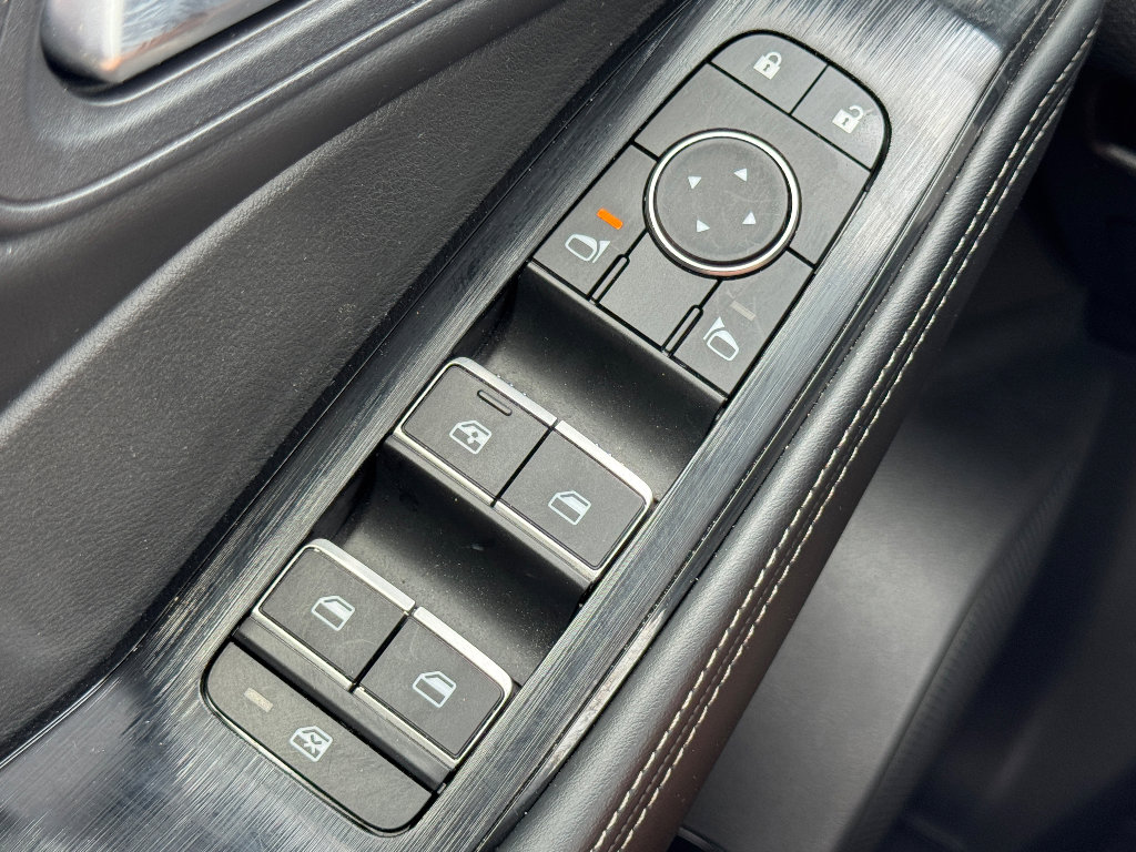 Used 2024 Nissan Rogue SL image 23