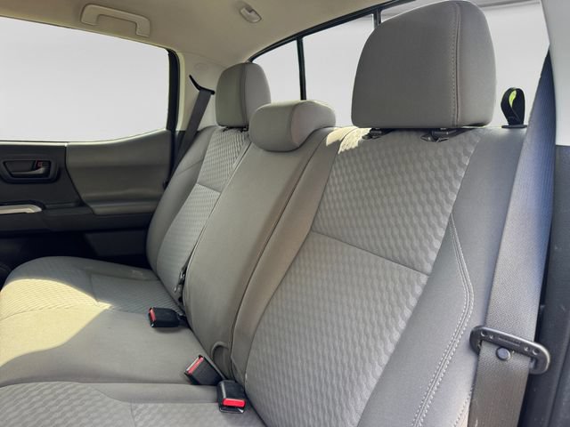 Used 2022 Toyota Tacoma SR5 w/ Technology Package AWD/4WD image 21