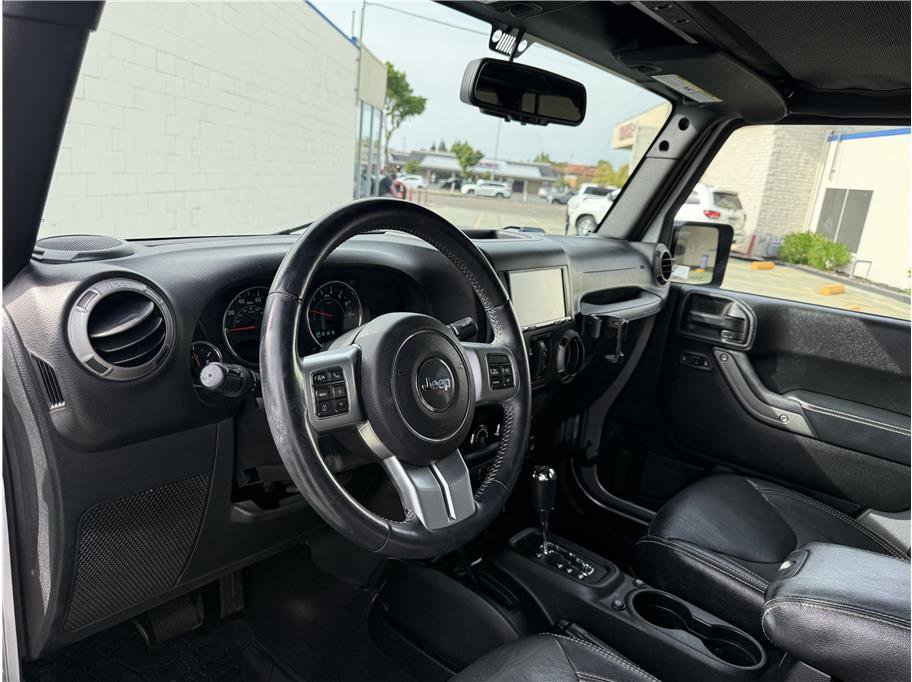Used 2016 Jeep Wrangler Unlimited Sport AWD/4WD image 14