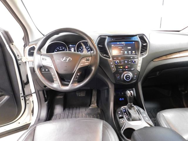 Used 2017 Hyundai Santa Fe Limited image 34