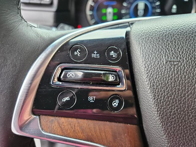 Used 2018 Cadillac Escalade Premium Luxury RWD image 26